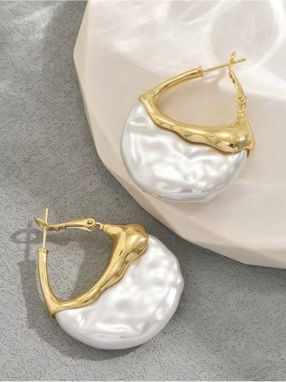 Anthropologie Gold Tone Pearlescent Hoop Earrings Statement Bridal Jewelry NWOT - Picture 2 of 5